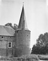 Torentje achtergevel - Hernen - 20108998 - RCE -  Kasteel Hernen: torentje achtergevel 