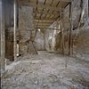 Gezicht uit de woontoren naar de zaal en daarboven gelegen eerste verdieping met nooddak uit 1966 - Nederhemert-Zuid - 20340508 - RCE -  Kasteel Nederhemert: Gezicht uit de woontoren naar de zaal en daarboven gelegen eerste verdieping met nooddak uit 1966 (opmerking: Gefotografeerd in het kader van Kanjerproject) 