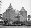 Loevestein 1911 -  Castle Loevestein in 1911 before its restoration  Loevestein in 1911 voor de restauratie. Foto vanuit het zuid-oosten genomen.