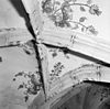 Detail gewelfschildering in rechter zijbeuk - Zaltbommel - 20219882 - RCE -  Nederlands Hervormde Kerk of Grote of Sint Maartens Kerk en Tore: detail gewelfschildering in rechter zijbeuk 