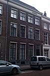 Pand onder schilddak met lijstgevel