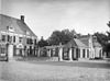 Monumentaal pand en ingangspaviljoen aan het 's-Gravenhof te Zutphen - Zutphen - 20227222 - RCE -  Huize van de Kasteele/ Pand dat deel uitmaakt van een complex van drie panden: Monumentaal pand en ingangspaviljoen aan het 's-Gravenhof te Zutphen 