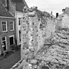 Verdieping van de kapel van het voormalige Agnietenklooster te Zutphen, venster in de derde travee van de zuidmuur, in verval - Zutphen - 20227038 - RCE -  Kapel van het v.m. Agnietenklooster: Verdieping van de kapel van het voormalige Agnietenklooster te Zutphen, venster in de derde travee van de zuidmuur, in verval 