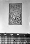 Gedenksteen uit de gesloopte kerktoren, thans op het raadhuis - Appingedam - 20023891 - RCE -  Raadhuis: gedenksteen uit de gesloopte kerktoren, thans op het raadhuis 