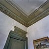 Interieur voorkamer, detail stucplafond - Leens - 20335752 - RCE -  Stucwerk: Interieur voorkamer, detail stucplafond 
