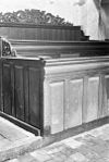 Herenbank noord-zijde bij het orgel - Krewerd - 20127717 - RCE -  Nederlands Hervormde Kerk: herenbank noord-zijde bij het orgel 