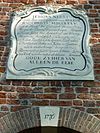 Losdorp - kerk - gevelstenen 1775 en 1776 -  Gevelstenen met het jaartallen 1775 (in Romeinse cijfers) en 1776 (jaartallen verbouw van de kerk) in de muur van de kerk van Losdorp (Groningen, Nederland).
