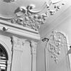 Interieur, stucplafond hal, detail hoek - Groningen - 20339260 - RCE -  Lodewijk-XIV-stijl: Interieur, stucplafond hal, detail hoek (opmerking: Gefotografeerd voor Huizen in Nederland, Hendrick de Keyser) 