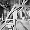 Interieur, kap over voorbeuk - Groningen - 20339265 - RCE -  Interieur, kap over voorbeuk (opmerking: Gefotografeerd voor Huizen in Nederland, Hendrick de Keyser) 