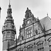 Detail voorgevel- middelste geveltop - Groningen - 20093312 - RCE -  Universiteitsgebouw: Detail voorgevel: middelste geveltop 