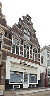 Pand met versierde puntgevel (PasTime)