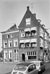 Voorgevels - Groningen - 20093979 - RCE -  Hoge der A, Groningen, 1966. Links nr. 37 (rm 18531), rechts nr. 36. 