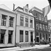 Voorgevel - Groningen - 20093598 - RCE -  Oude Boteringestraat, Groningen, 1989, met v.l.n.r. de nrs 67 (gedeeltelijk, rm 18623), 65 (rm 18622) en 63 (rm 18621) 
