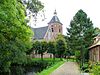 Middelstum - hervormde kerk vanaf Kerkpad -  Hervormde kerk gezien vanaf het Kerkpad in Middelstum (Groningen, Nederland)