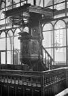 Preekstoel en bank - Stedum - 20204938 - RCE -  Nederlands Hervormde Kerk en Toren: preekstoel en bank 