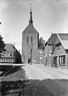 Kerk vanuit het noord-westen, vanuit het oosten, vanuit het zuiden, vanuit het zuid-westen - 't Zandt - 20220785 - RCE -  Nederlands Hervormde Kerk: kerk vanuit het noord-westen, vanuit het oosten, vanuit het zuiden, vanuit het zuid-westen 