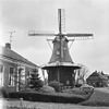 Aanzicht met korenmolen - Zeerijp - 20221200 - RCE -  aanzicht met korenmolen 
