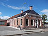 Woonhuis in ambachtelijk-traditionele stijl met aangebouwde smederij Beerta - 4 -  Woonhuis in ambachtelijk-traditionele stijl met aangebouwde smederij 