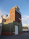 Graanpakhuis in regionale expressionistische stijl in Winschoten 1922 - 2
