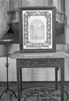 Avondmaalstafel en gedenkplaat - Thesinge - 20207994 - RCE -  Nederlands Hervormde Kerk: avondmaalstafel en gedenkplaat 