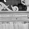 Detail lijst van koorhek zuidzijde - Tinallinge - 20209615 - RCE -  Nederlands Hervormde Kerk: detail lijst van koorhek zuidzijde 