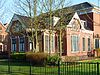 Grijpskerk - zuivelfabriek - directeurswoning -  Directeurswoning van de voormalige zuivelfabriek de Kievit aan de Kievitsweg 22 in Grijpskerk (Zuidhorn, Groningen, Nederland). Ontworpen in 1909 in overgangsarchitectuur door Klaas Siekman. 