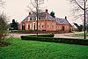 Hanckemaborg.JPG -  Het bouwhuis van de verdwenen Hackemaborg te Zuidhorn. 