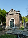 Heerlen-Grafkapel De Loe (2).JPG -  Grafkapel De LoÃ«, Neoclassistische kerkhofkapel, Heerlen, Limburg, the Netherlands  Grafkapel De LoÃ«, Neoclassistische kerkhofkapel, Heerlen, Limburg, Nederland