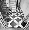 Interieur hal, overzicht betegelde vloer - Maastricht - 20337148 - RCE -  Interieur hal, overzicht betegelde vloer 
