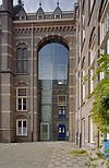 Overzicht op glazen liftschacht - Maastricht - 20353906 - RCE -  Trichter College: Overzicht op glazen liftschacht 