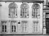 Rechter deel van de voorgevel - Maastricht - 20150047 - RCE -  Spaans Gouvernement: Rechter deel van de voorgevel (opmerking: Bijschrift: Voormalig Spaans Gouvernement) 