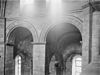 Interieur, gezicht in zijbeuk vanuit het noordwesten - Maastricht - 20146511 - RCE -  Onze Lieve Vrouwekerk: Interieur, gezicht in zijbeuk vanuit het noordwesten 