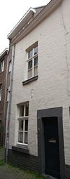 Huisje met eenvoudige lijstgevel