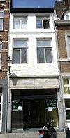 Huis met lijstgevel.