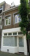 Huis met lijstgevel.