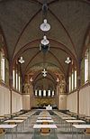 Interieur Kapel, overzicht naar het oosten - Maastricht - 20353952 - RCE -  Trichter College: Interieur Kapel, overzicht naar het oosten 