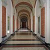 Interieur, overzicht gang naar Kapel - Maastricht - 20353928 - RCE -  Trichter College: Interieur, overzicht gang naar Kapel 