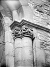 Kapiteel aan de buitenwand van koor, eerste ten noorden van het midden - Maastricht - 20146472 - RCE -  Onze Lieve Vrouwekerk: Kapiteel aan de buitenwand van koor, eerste ten noorden van het midden 
