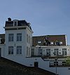Huis met lijstgevel.