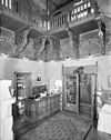 Interieur, entree Jachtslot met balie - Molenhoek - 20002573 - RCE -  Jachtslot Mookerheide: Interieur, entree Jachtslot met balie 