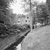 Overzicht zuidzijde watermolen met omgeving - Middelaar - 20348810 - RCE -  Watermolen De Bovenste Plasmolen: Overzicht zuidzijde watermolen met omgeving 