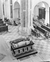 Grafmonument in de viering - Roermond - 20189258 - RCE -  Munster Kerk Of Onze Lieve Vrouwe Kerk: grafmonument in de viering 