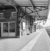 Exterieur perron, overzicht perron met overkapping - Weert - 20326097 - RCE -  N.S. Station: Exterieur perron, overzicht perron met overkapping 