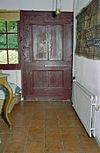Int. boerderij, deur, ossebloedrood en plavuizen vloer - Ulvenhout - 20320058 - RCE -  Huis Hondsdonk: Int. boerderij, deur, ossebloedrood en plavuizen vloer 