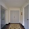 Interieur villa, deuren met kruismotief aan het einde van de gang op begane grond - Asten - 20344011 - RCE -  Villa En Klooster Van De Missiezusters Franciscanessen Van De He: Interieur villa, deuren met kruismotief aan het einde van de gang op begane grond 