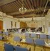 Interieur overzicht raadszaal naar achterzijde, na de restauratie - Bergen op Zoom - 20324388 - RCE -  Stadhuis: Interieur overzicht raadszaal naar achterzijde, na de restauratie 