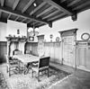 Interieur overzicht burgermeesterskamer voor de restauratie - Bergen op Zoom - 20324492 - RCE -  Stadhuis: Interieur overzicht burgermeesterskamer voor de restauratie 
