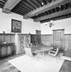 Interieur overzicht secretariskamer voor de restauratie - Bergen op Zoom - 20324501 - RCE -  Stadhuis: Interieur overzicht secretariskamer voor de restauratie 