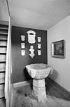 INTERIEUR, DOOPVONT - Heeswijk - 20281117 - RCE -  Kasteel Heeswijk: INTERIEUR, DOOPVONT 