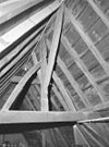 Interieur, Ridderzaal, zolder, overzicht kapconstructie, nokgebint - Boxmeer - 20001083 - RCE -  Voormalig Kasteel: Interieur, Ridderzaal, zolder, overzicht kapconstructie, nokgebint 